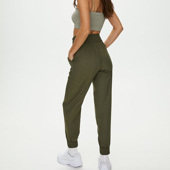 *SOLD* Aritzia TNA Grenville Pants - Picture 3 of 8